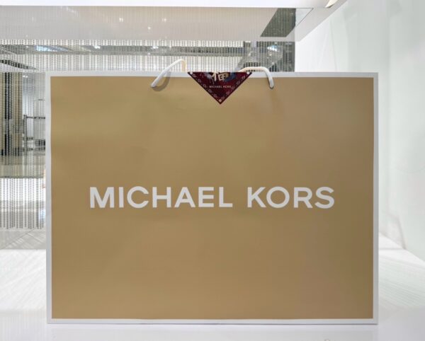 精品Outlet限量開運福袋登場，多品牌福袋搶攻春節檔期，吸引消費者搶先卡位新年開運好運勢。圖/義大世界