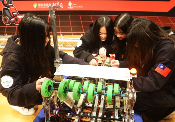 《圖說》此屆賽季主題為「REBUILT」，競賽任務聚焦工程整合與現場應變能力。〈教育局提供〉